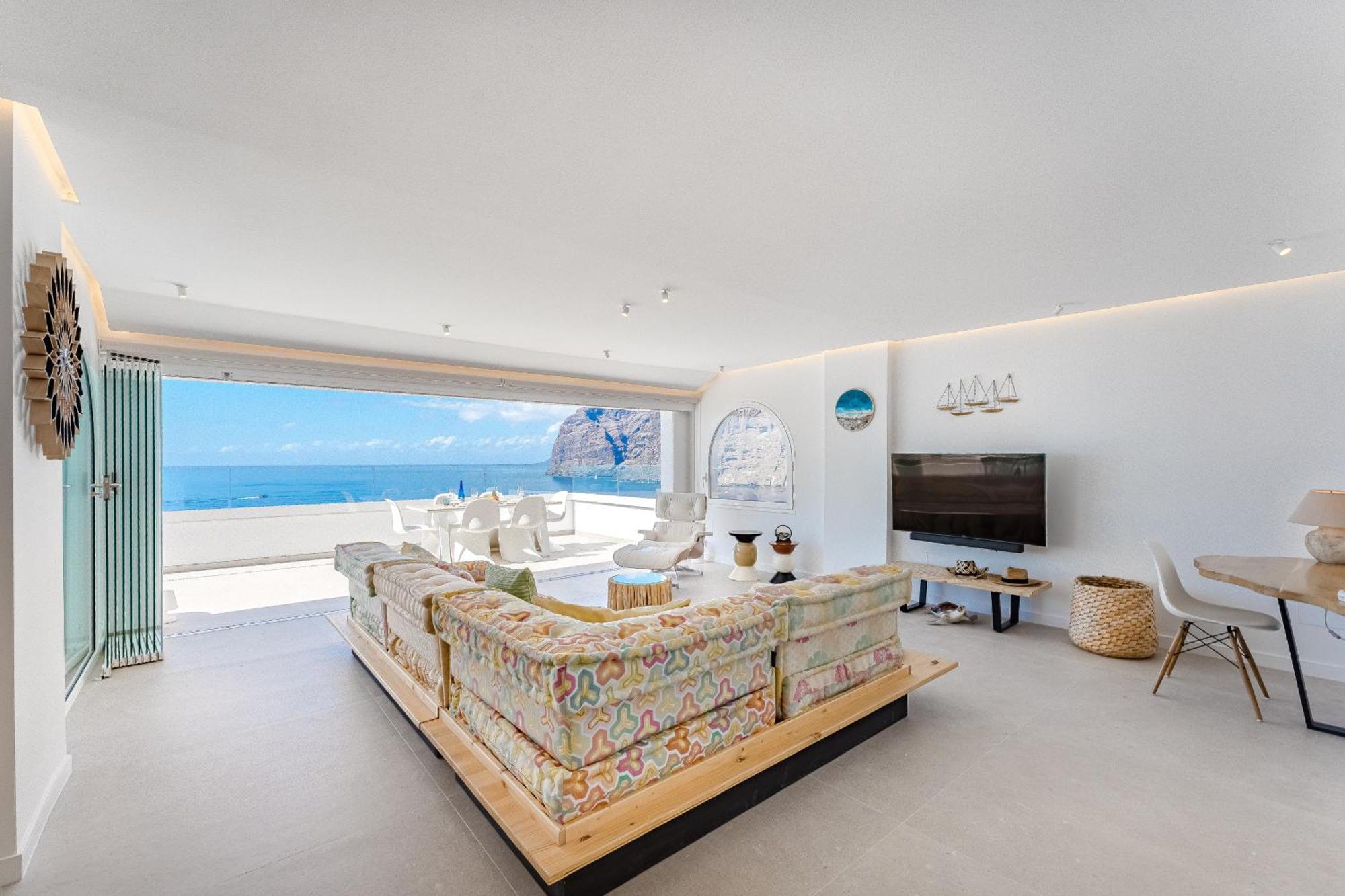 Апартаменти Blue Haven - Ocean View Penthouse With Jacuzzi And Pool Acantilado de los Gigantes Екстер'єр фото